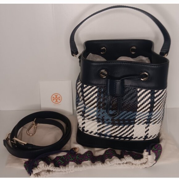 TORY BURCH Handbags - BRAND NEW TORY BURCH ROBINSON PLAID BUCKET BAG